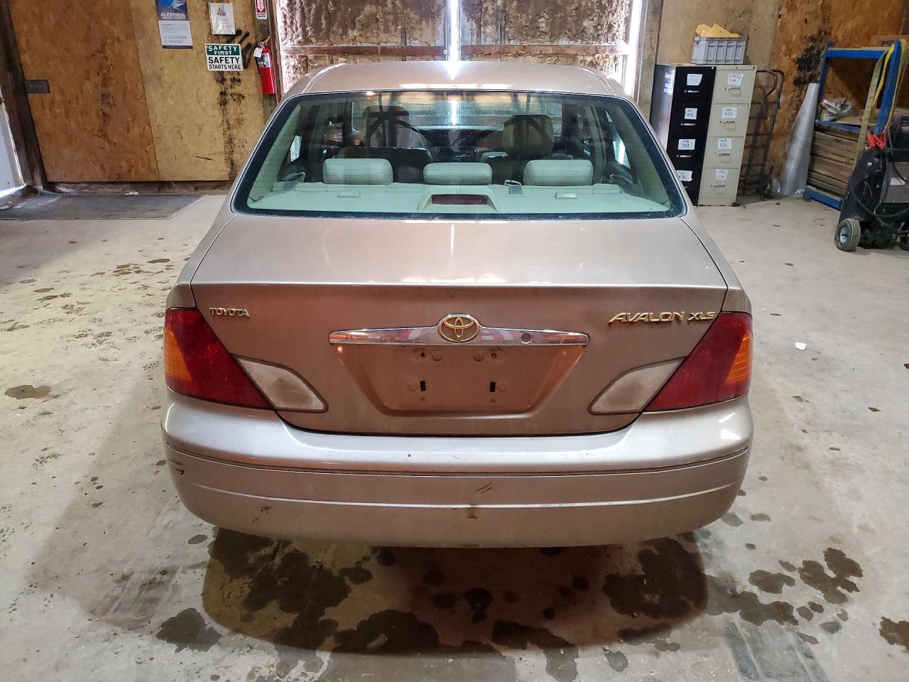 2000 TOYOTA AVALON XLS photo 11