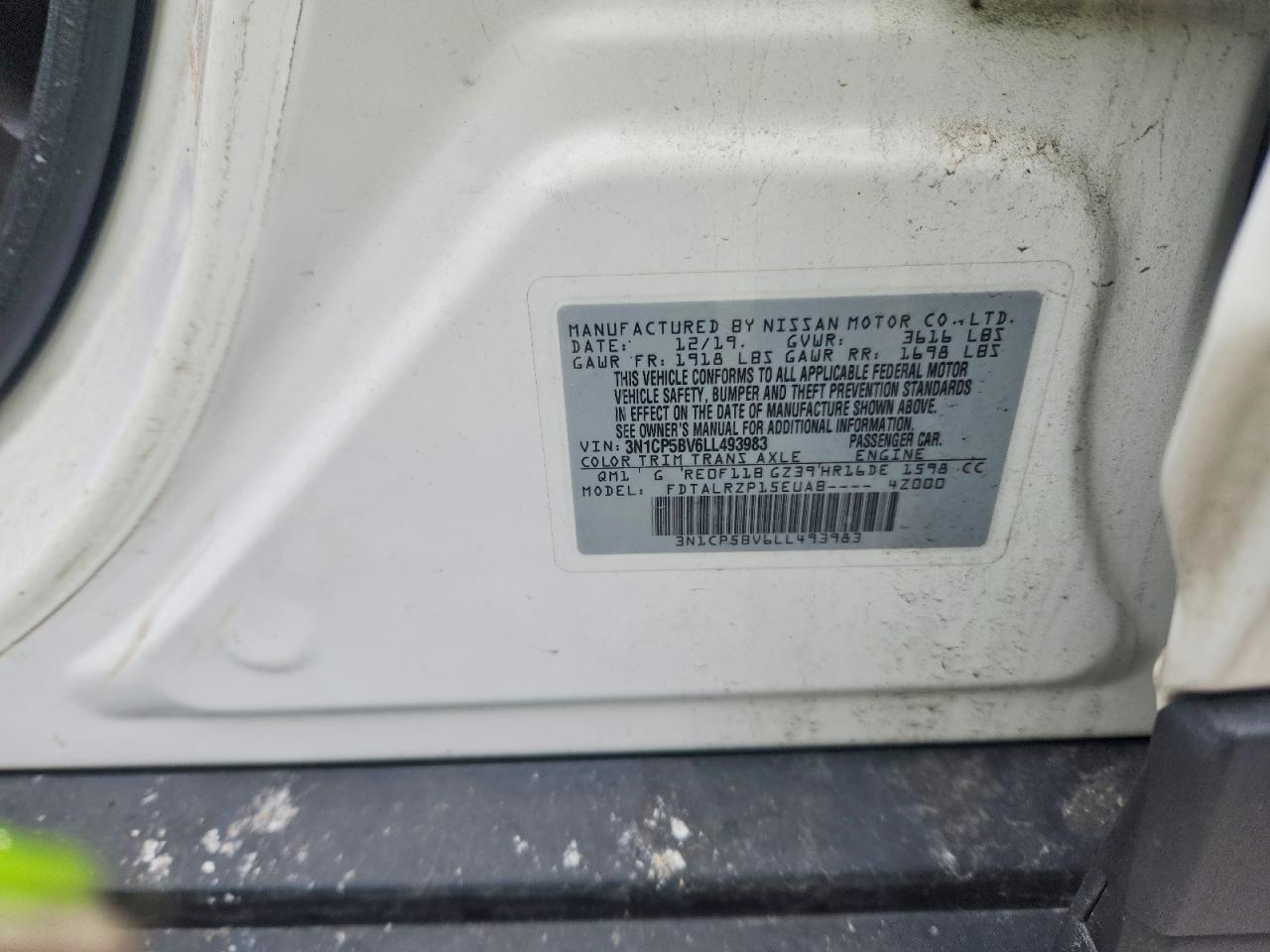 2020 NISSAN KICKS S photo 23