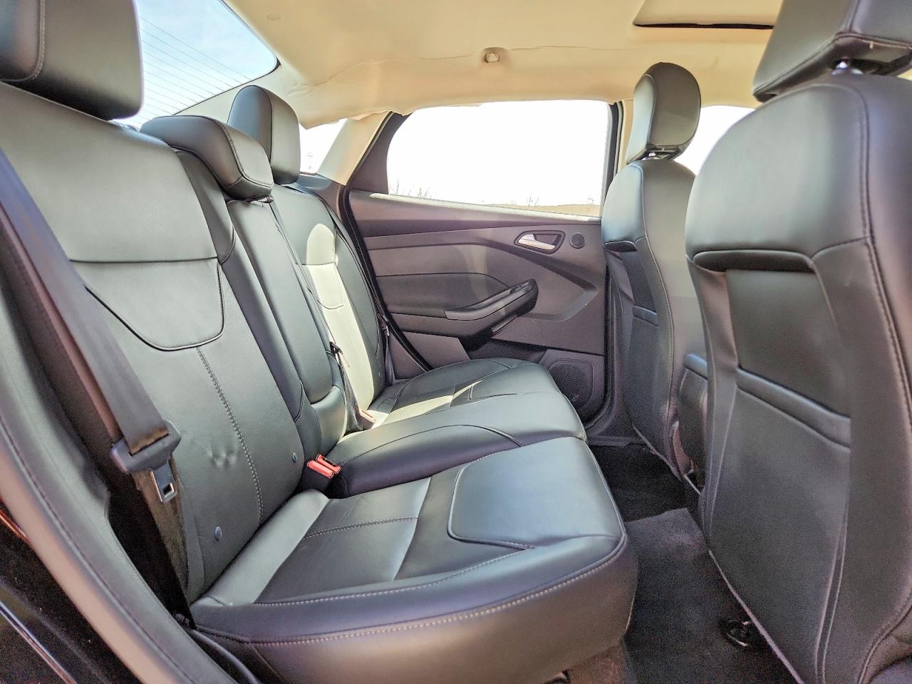 2017 FORD FOCUS TITANIUM photo 19