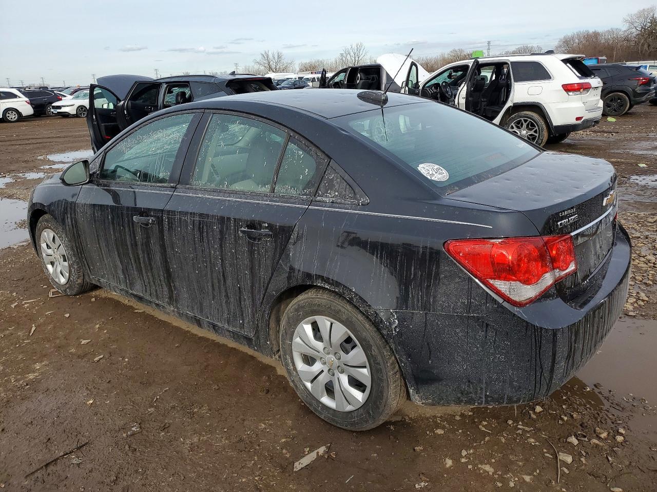 2015 CHEVROLET CRUZE LS photo 2