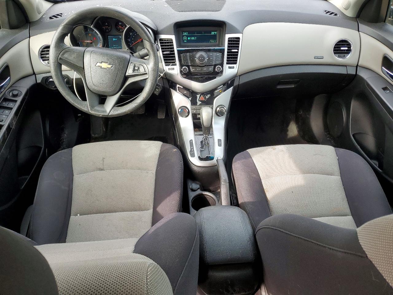 2015 CHEVROLET CRUZE LS photo 8