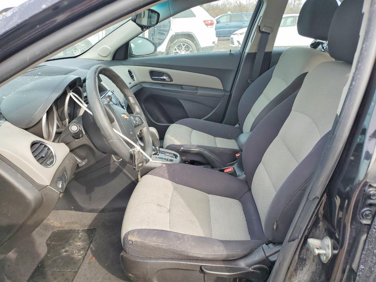 2015 CHEVROLET CRUZE LS photo 7