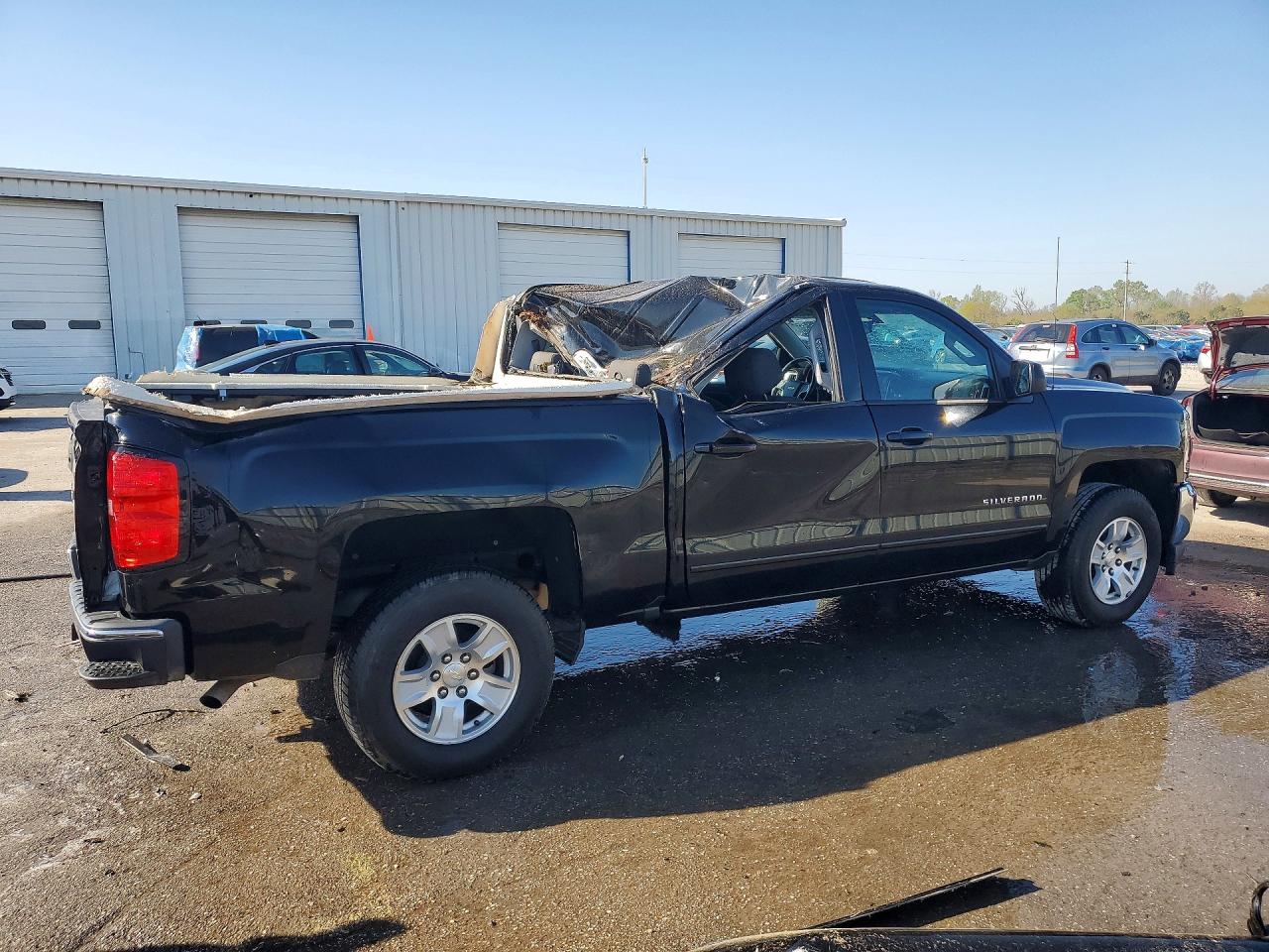 2018 CHEVROLET SILVERADO C1500 LT photo 5