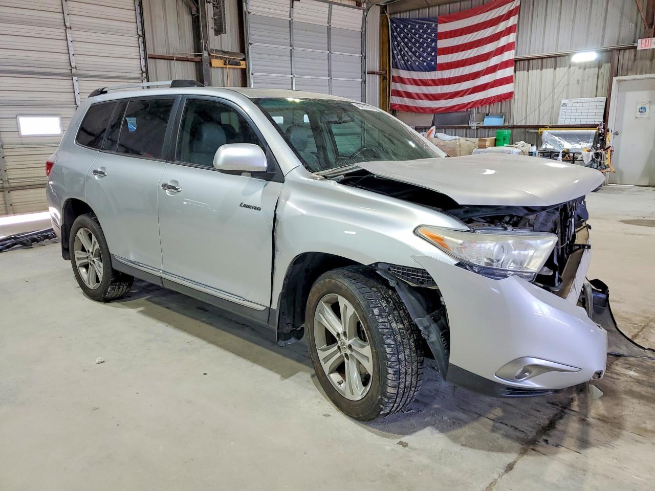 2013 TOYOTA HIGHLANDER LIMITED photo 7