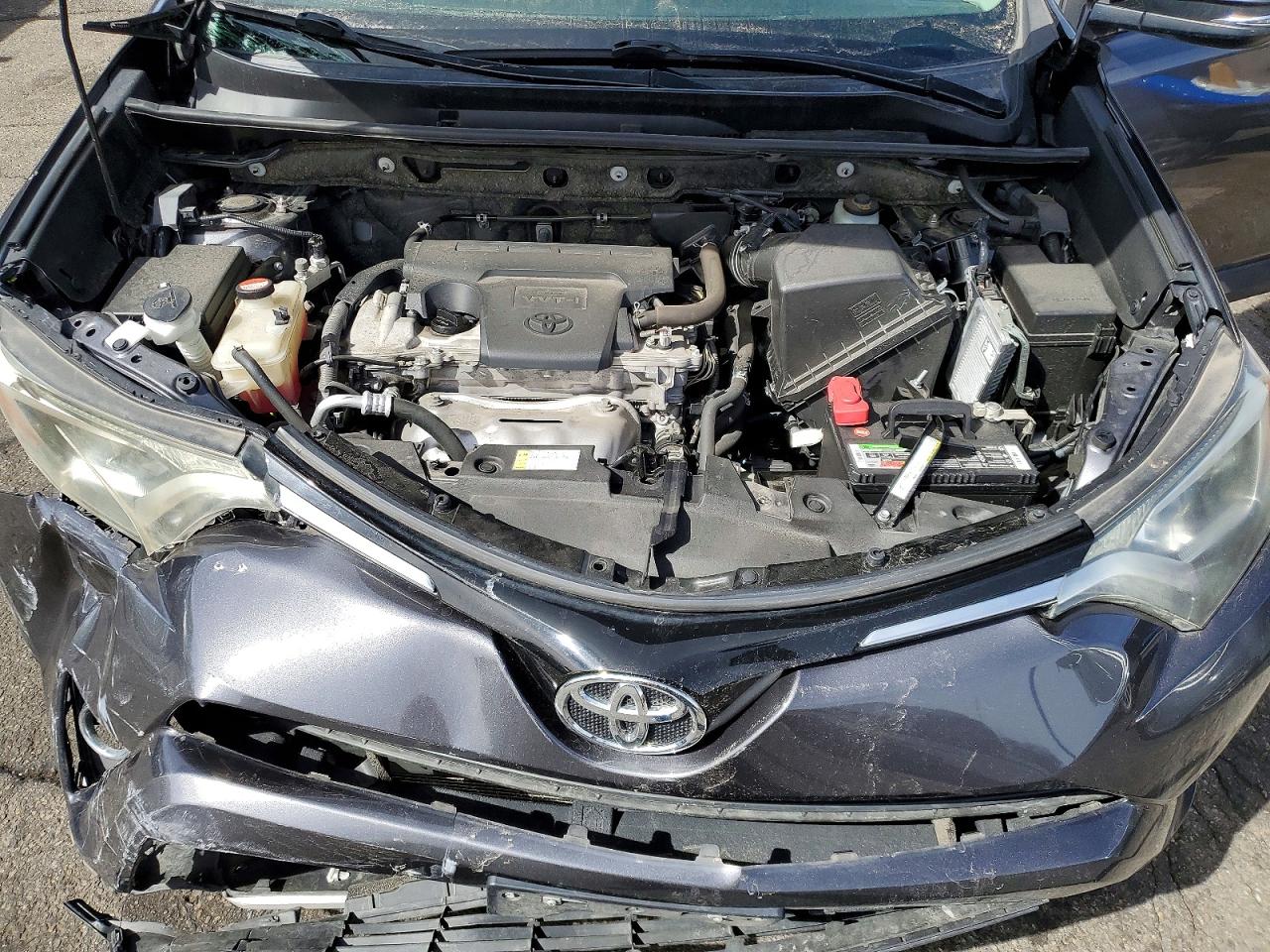 2016 TOYOTA RAV4 XLE photo 11