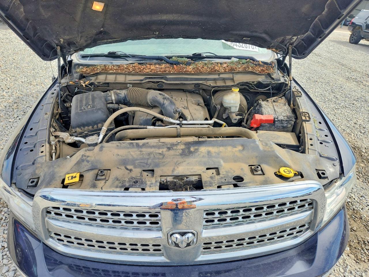 2015 RAM 1500 LARAMIE photo 11