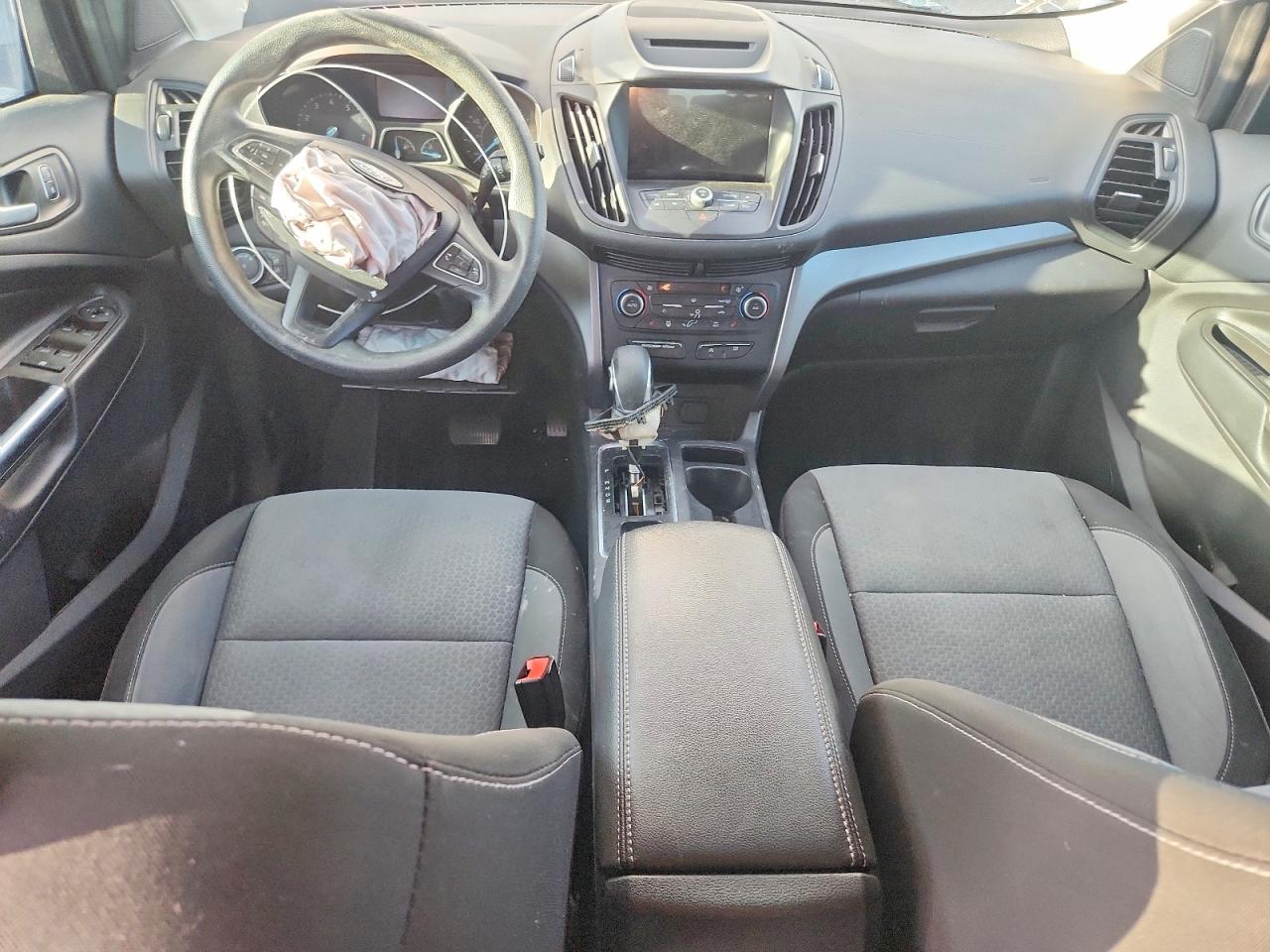 2018 FORD ESCAPE SE photo 8