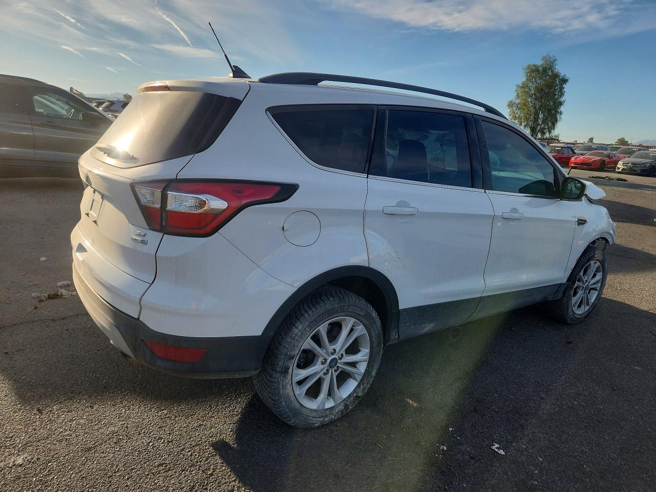 2018 FORD ESCAPE SE photo 3