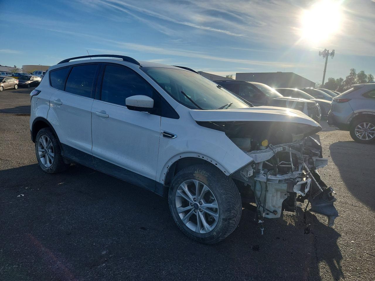 2018 FORD ESCAPE SE photo 4