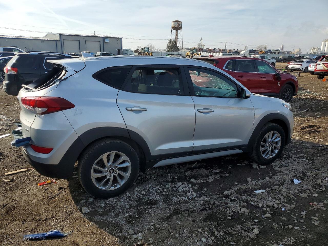 2018 HYUNDAI TUCSON SEL photo 3
