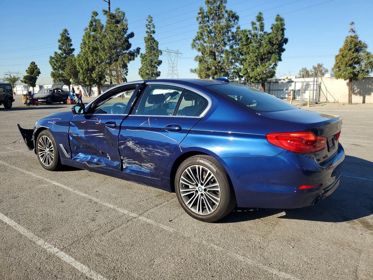 2019 BMW 530 I photo 3