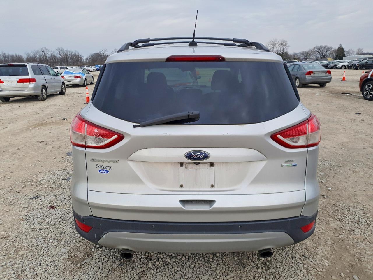 2016 FORD ESCAPE SE photo 11