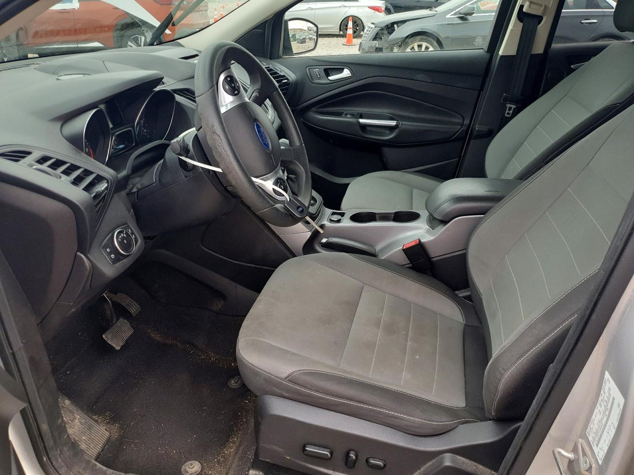 2016 FORD ESCAPE SE photo 13