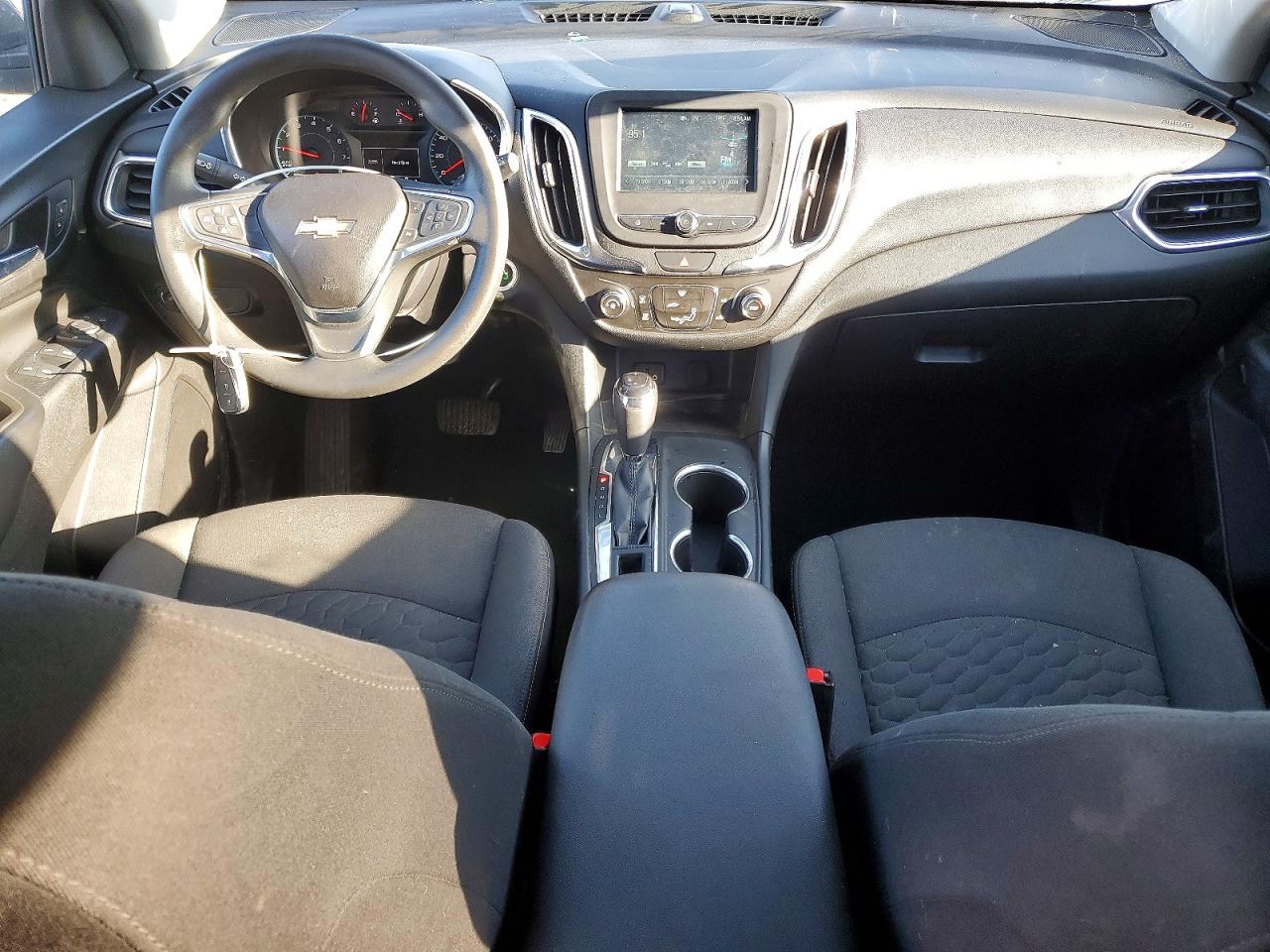 2018 CHEVROLET EQUINOX LT photo 8