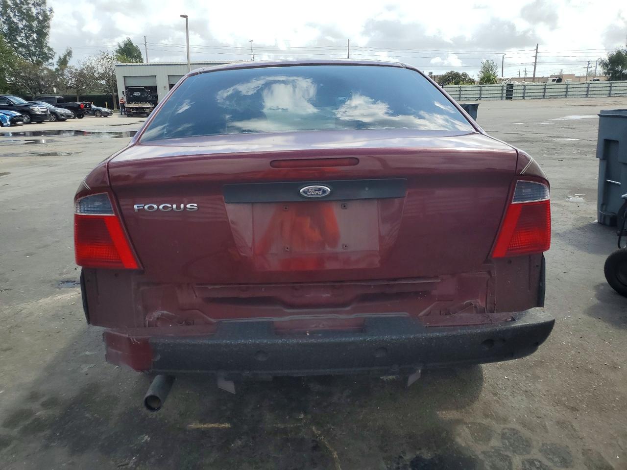 2007 FORD FOCUS ZX4 photo 11