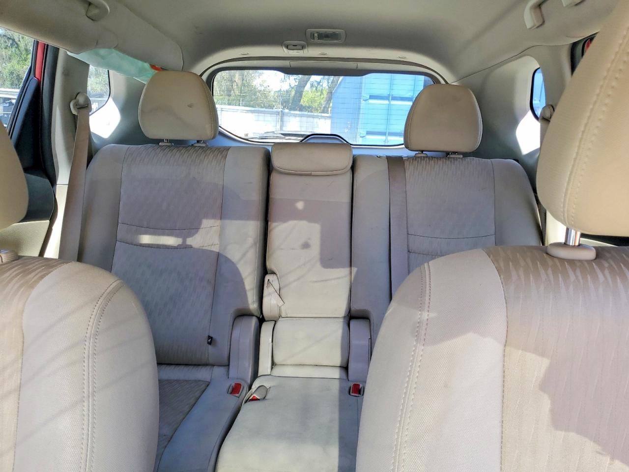 2017 NISSAN ROGUE SV photo 10