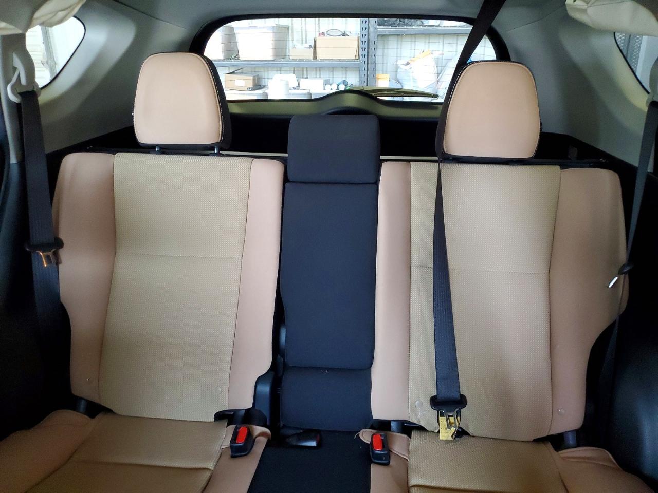 2018 TOYOTA RAV4 XLE photo 19
