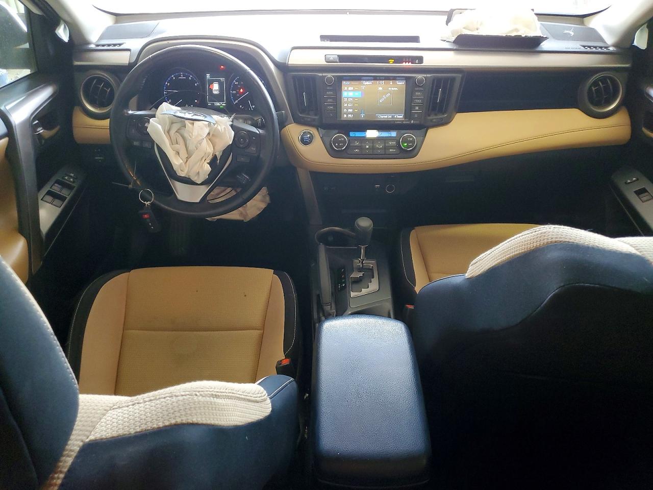 2018 TOYOTA RAV4 XLE photo 15