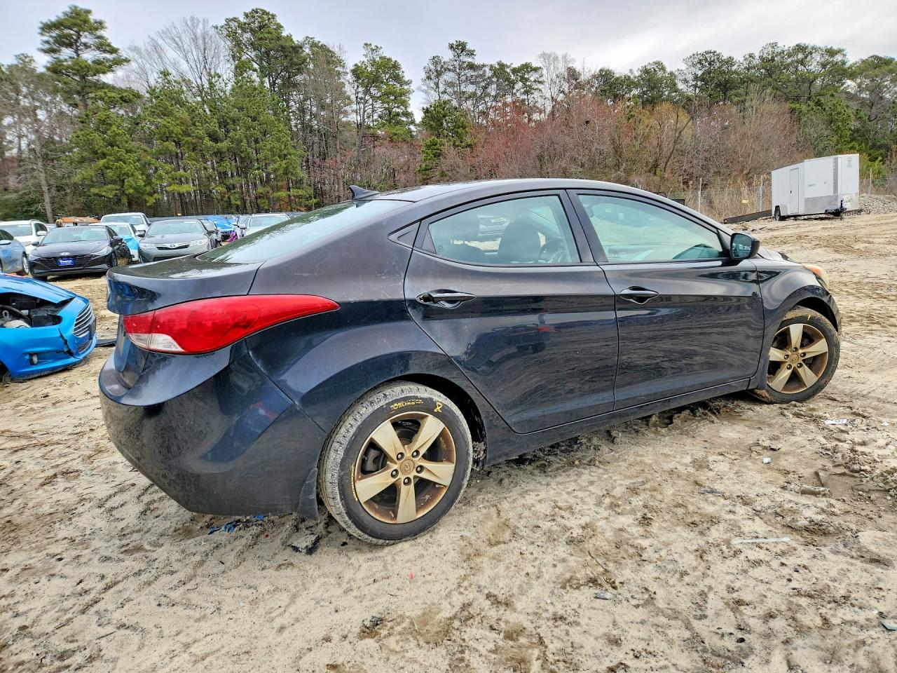 2013 HYUNDAI ELANTRA GLS photo 5