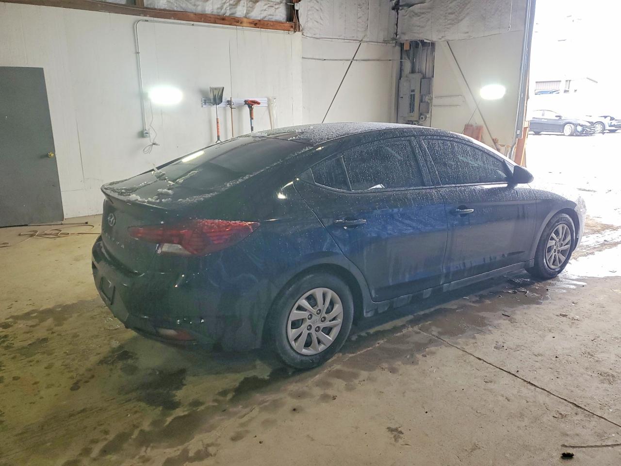 2019 HYUNDAI ELANTRA SE photo 5