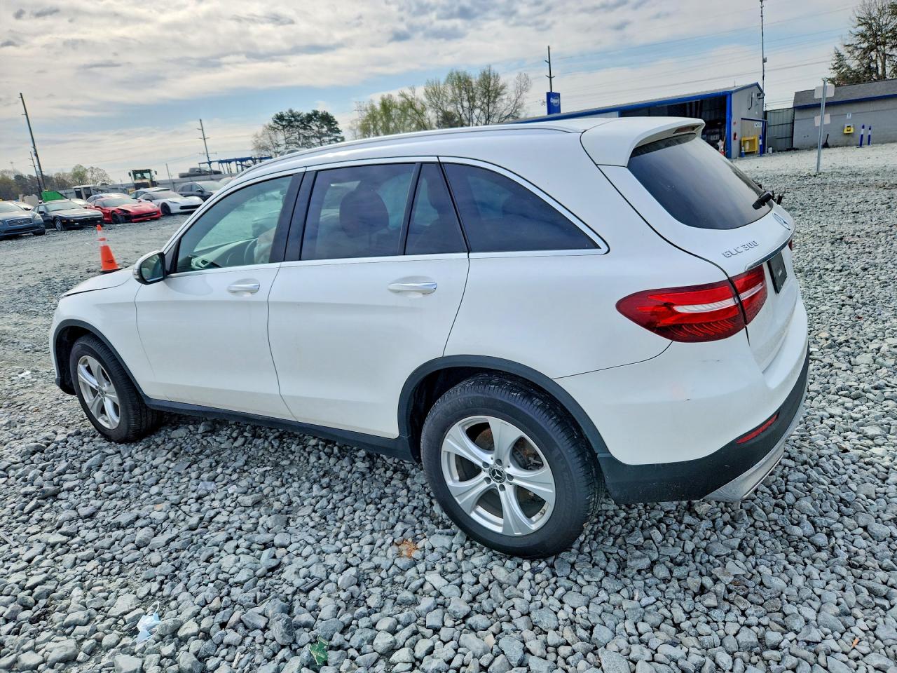2018 MERCEDES-BENZ GLC 300 4MATIC photo 3