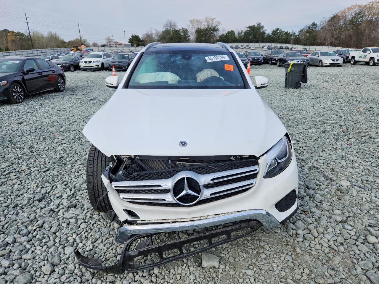 2018 MERCEDES-BENZ GLC 300 4MATIC photo 9