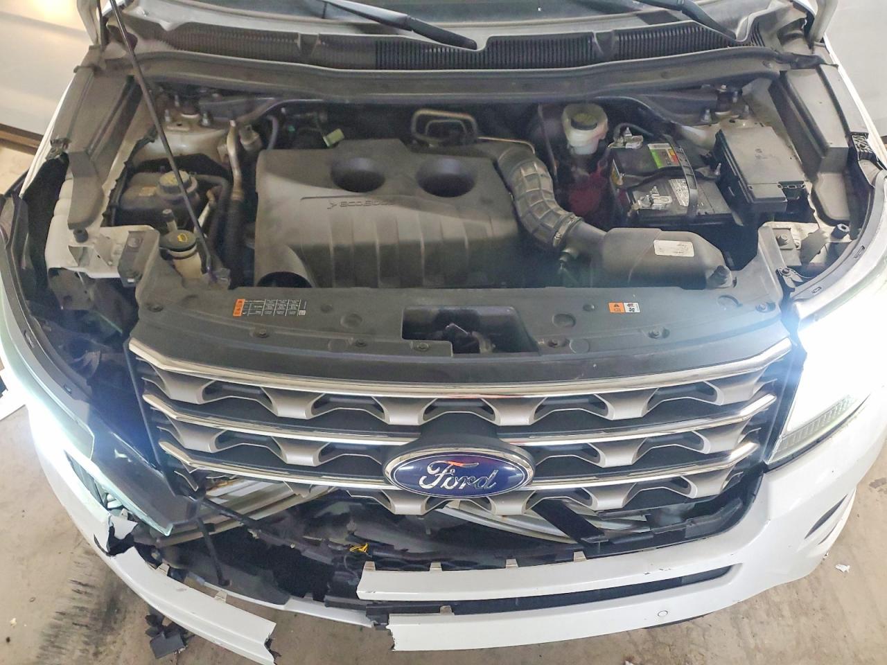 2016 FORD EXPLORER XLT photo 23