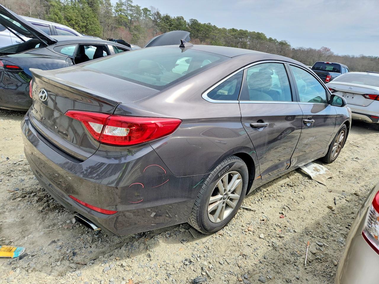 2017 HYUNDAI SONATA SE photo 5