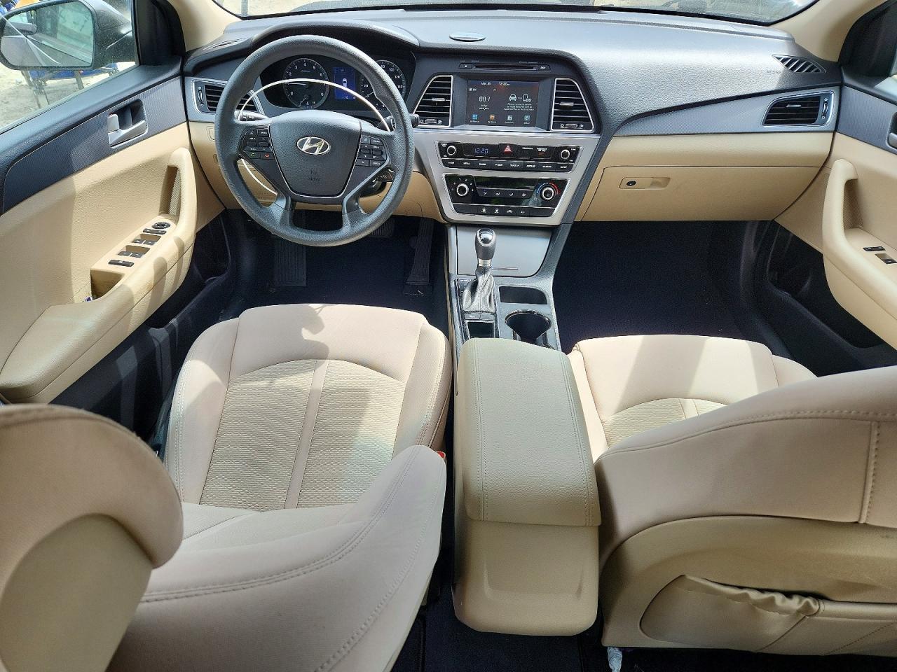 2017 HYUNDAI SONATA SE photo 15