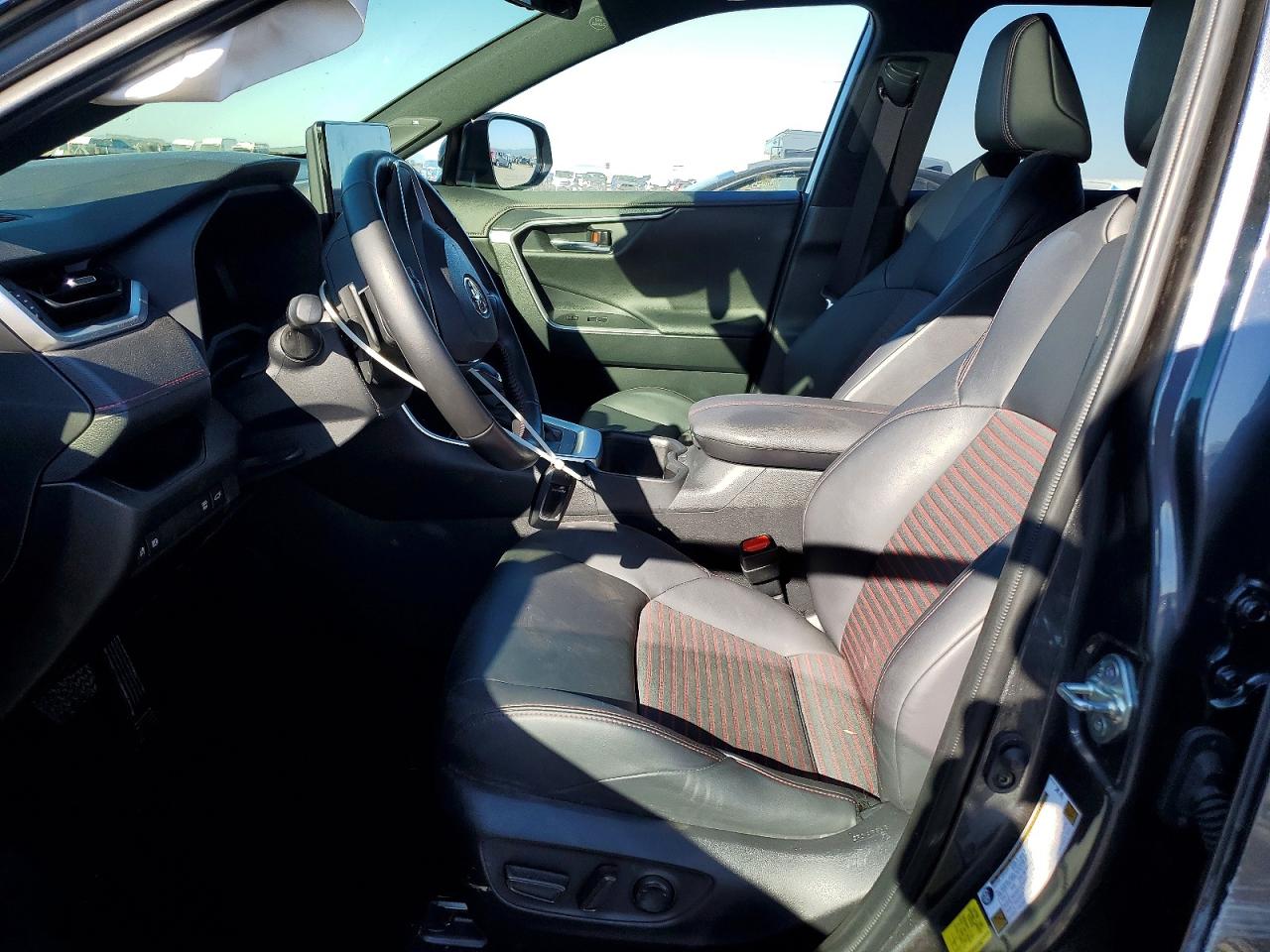 2023 TOYOTA RAV4 PRIME XSE photo 7