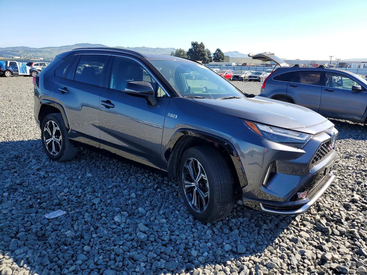 2023 TOYOTA RAV4 PRIME XSE photo 4
