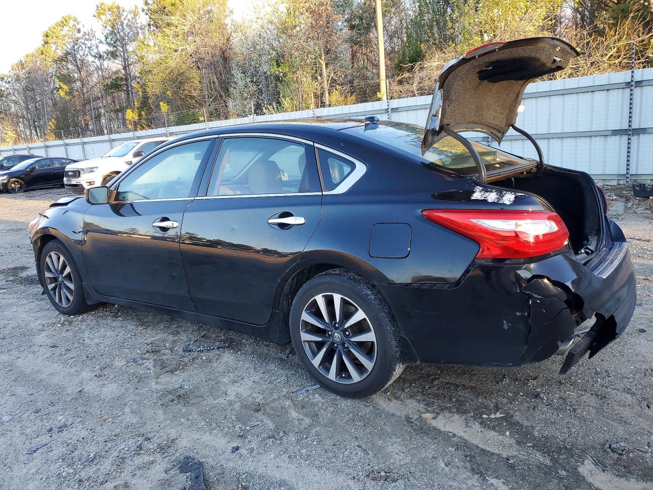 2016 NISSAN ALTIMA 2.5 SV photo 3