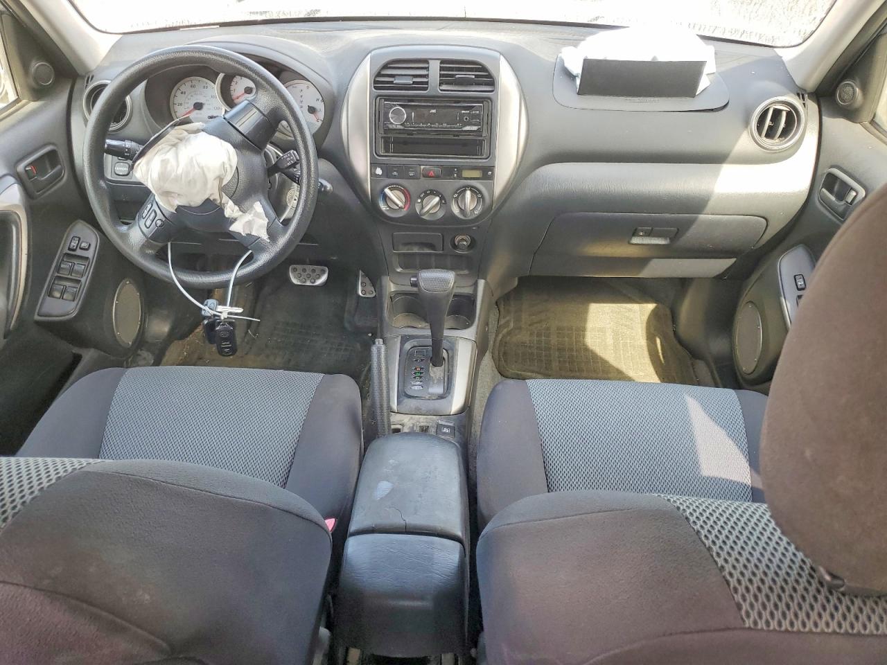 2005 TOYOTA RAV4 BASE photo 16
