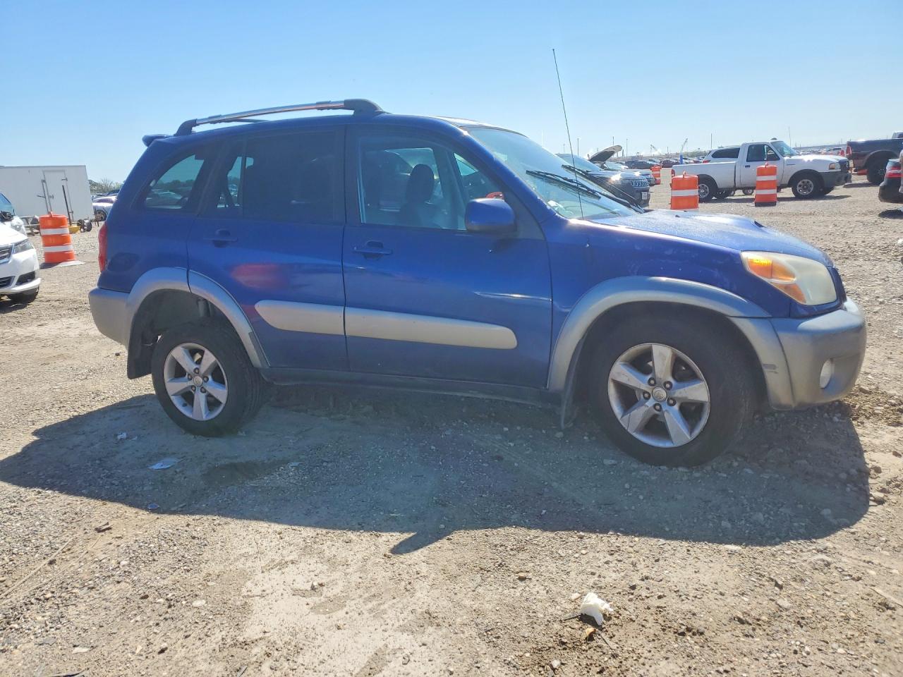 2005 TOYOTA RAV4 BASE photo 7