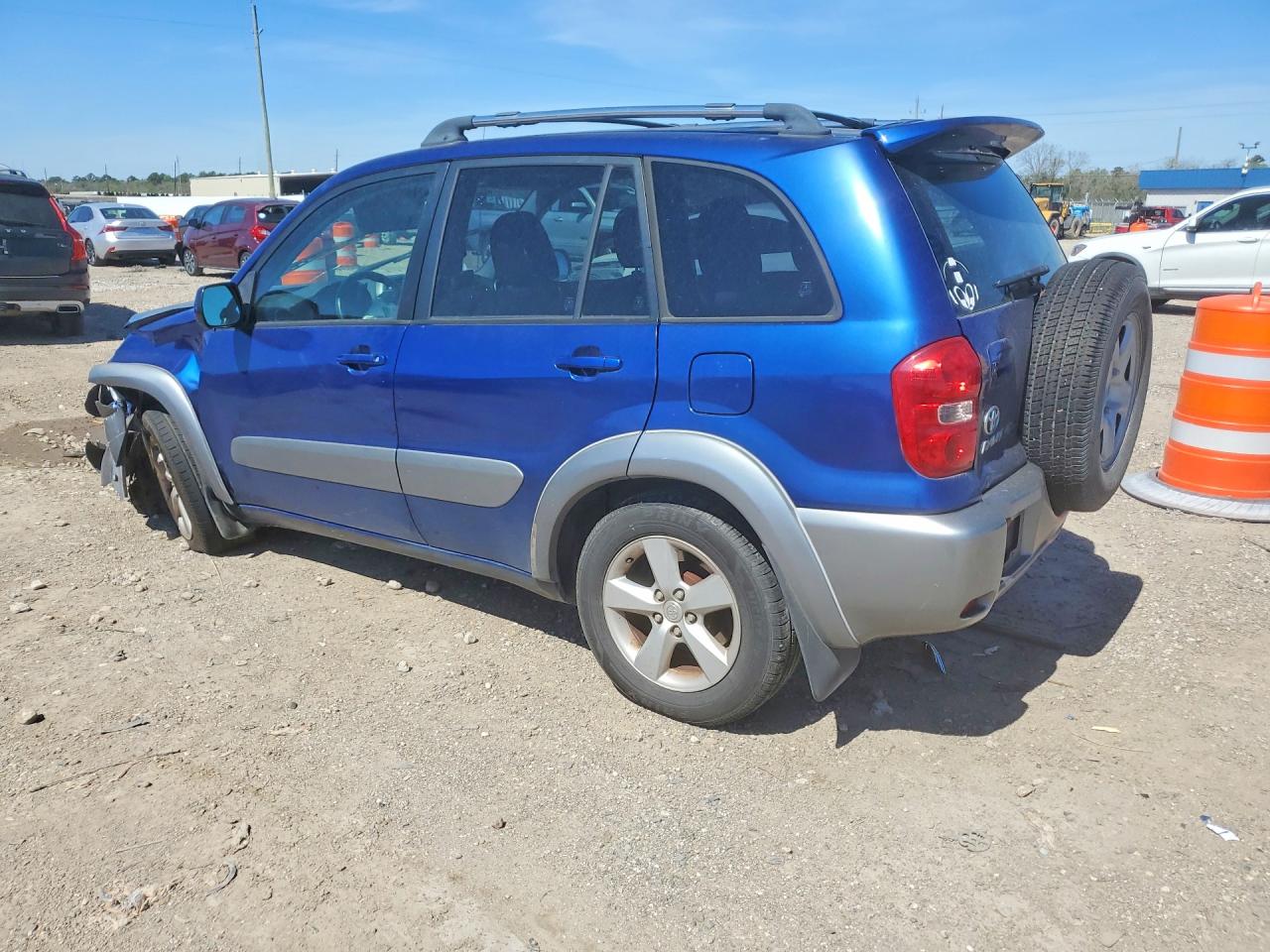 2005 TOYOTA RAV4 BASE photo 3
