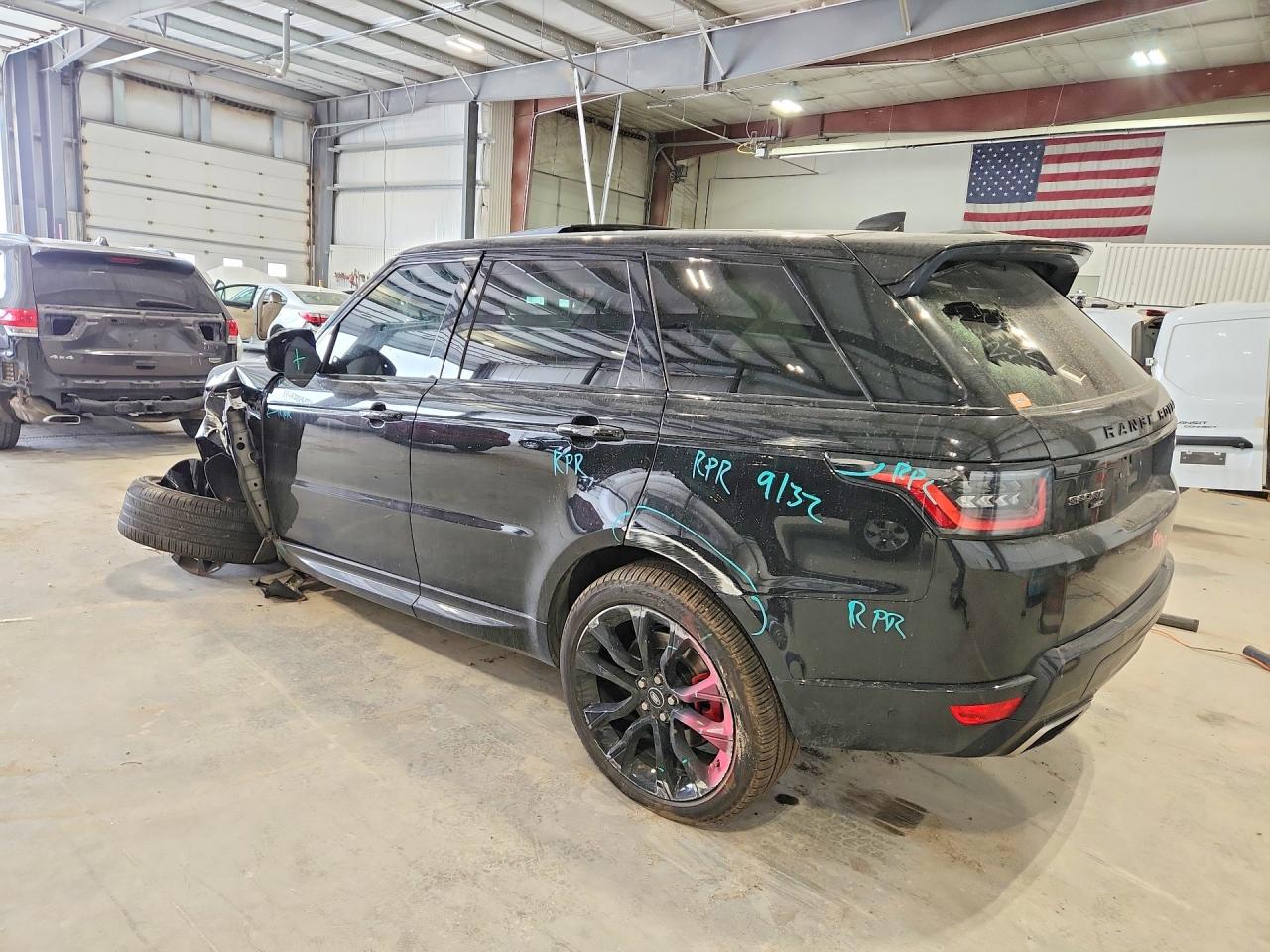 2022 LAND ROVER RANGE ROVER SPORT HST photo 3