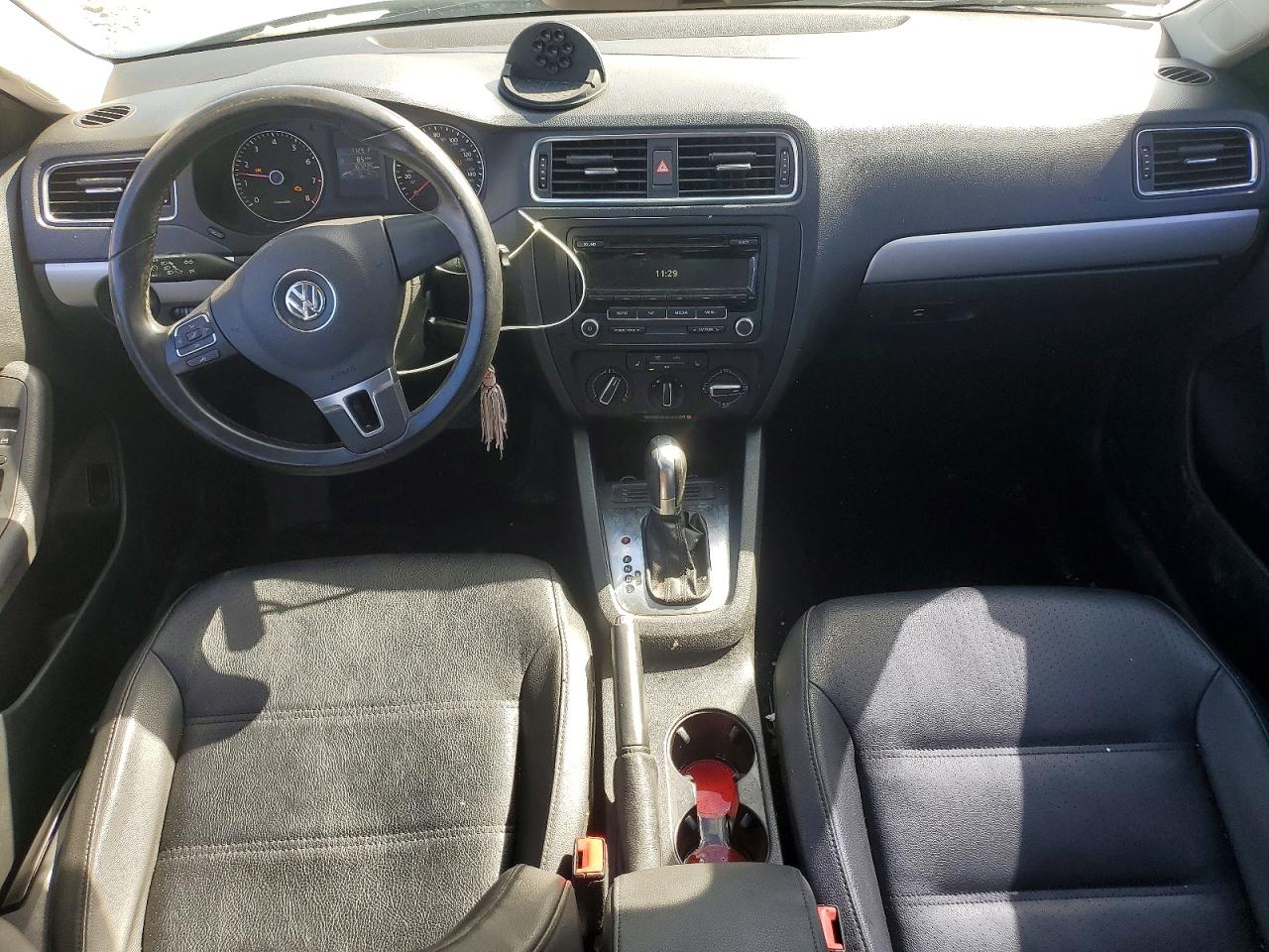 2014 VOLKSWAGEN JETTA SE photo 8