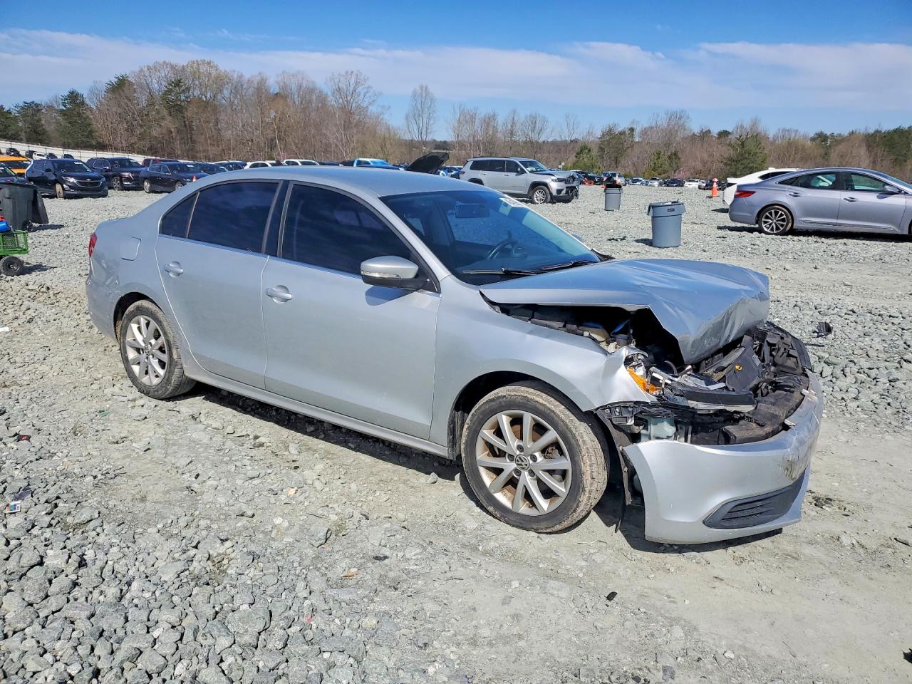 2014 VOLKSWAGEN JETTA SE photo 4