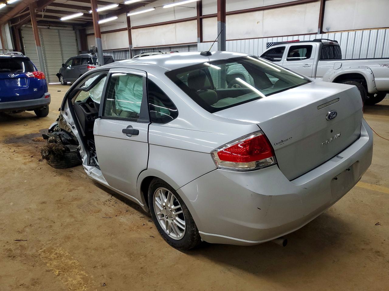 2008 FORD FOCUS S photo 2