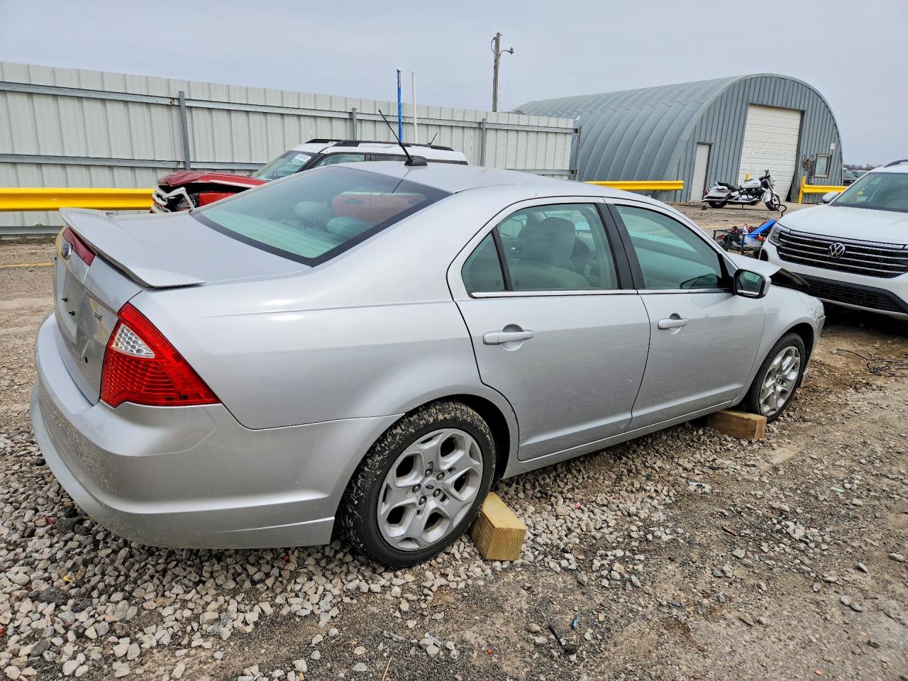2010 FORD FUSION SE photo 3