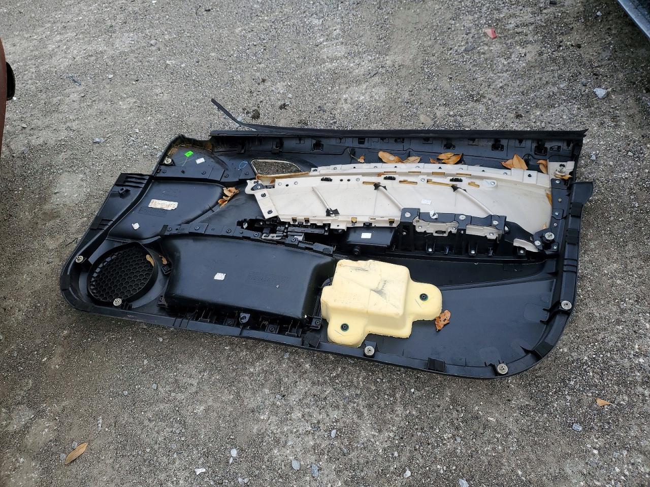 2009 HONDA ACCORD LX photo 12