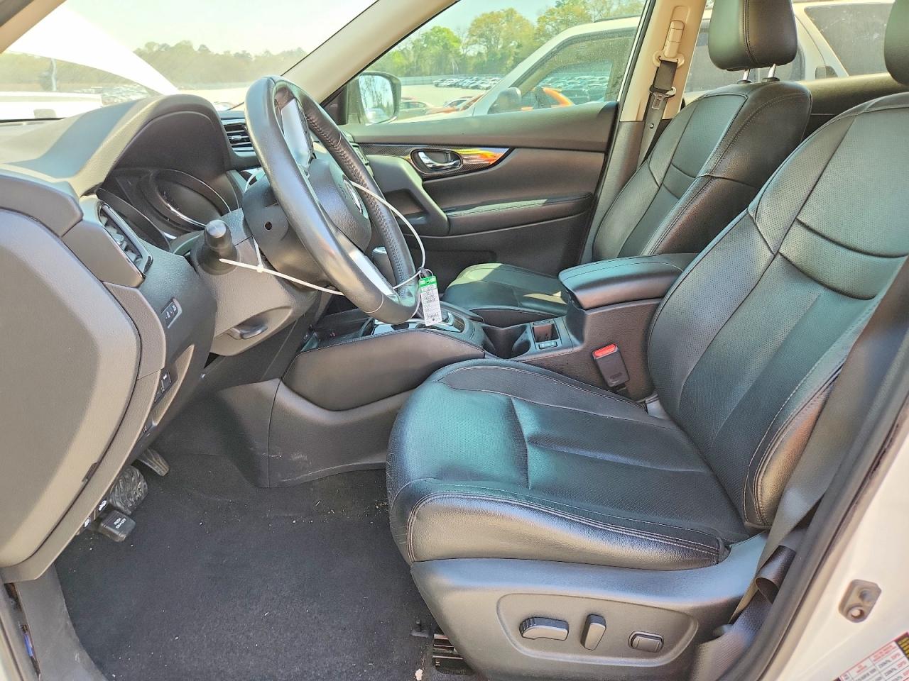 2017 NISSAN ROGUE SL photo 19