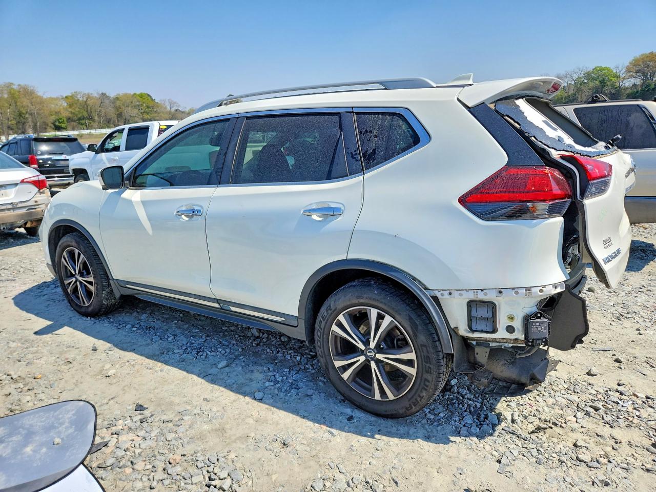 2017 NISSAN ROGUE SL photo 4