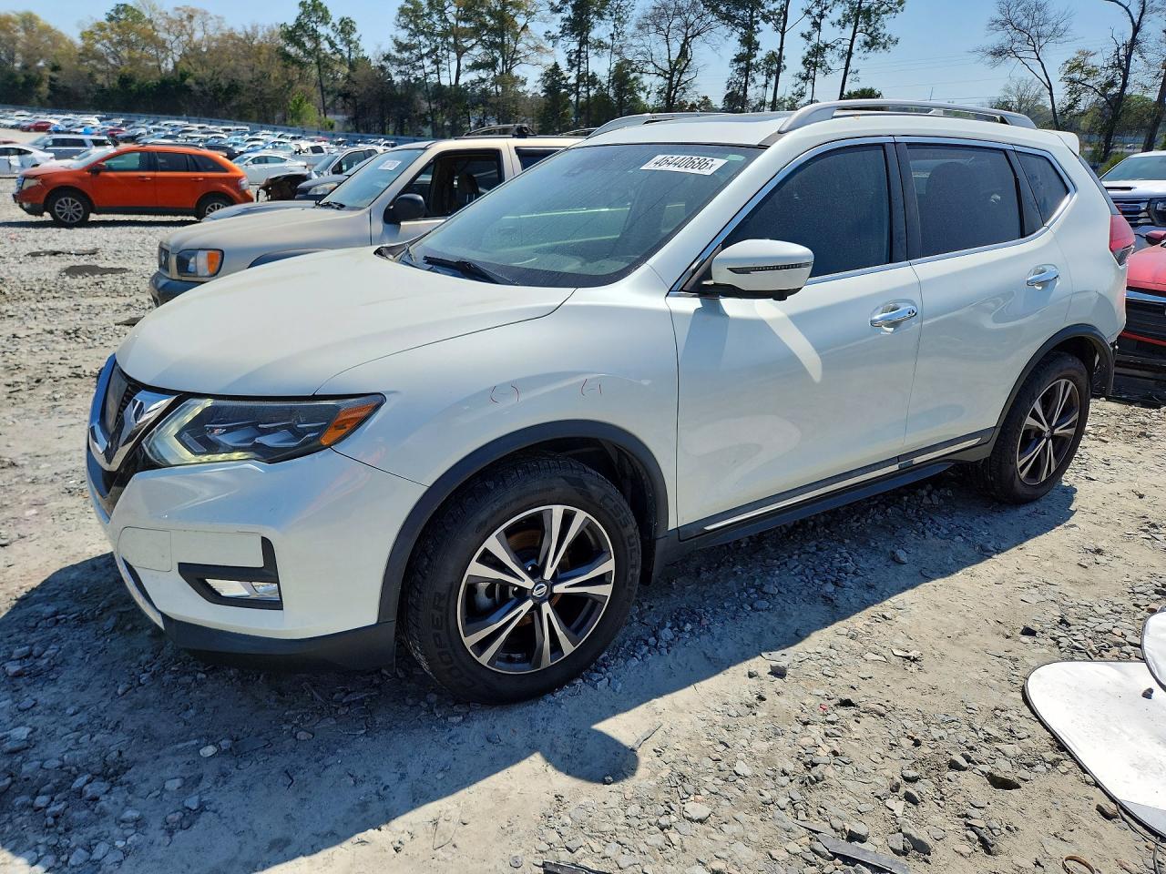 2017 NISSAN ROGUE
