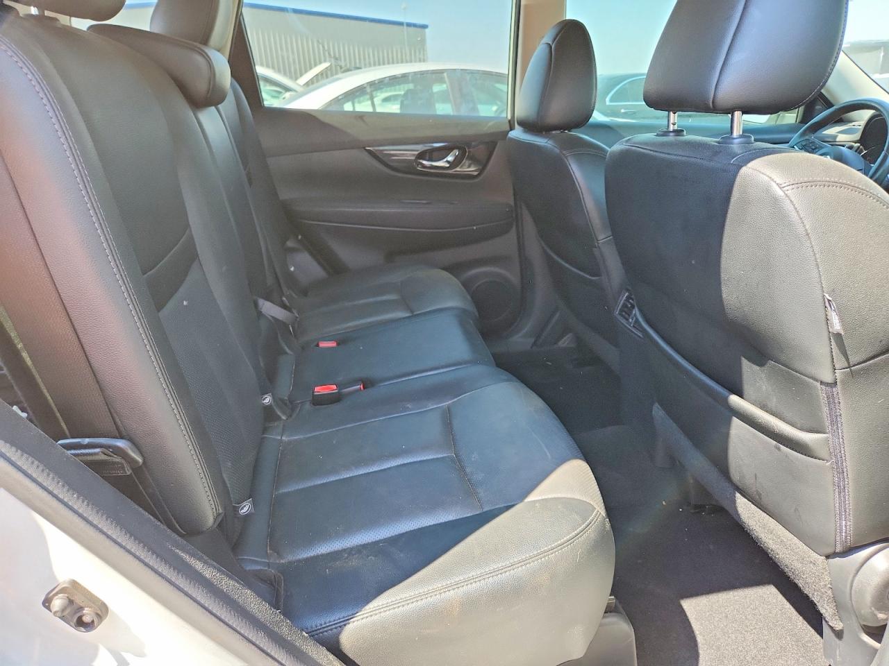 2017 NISSAN ROGUE SL photo 31