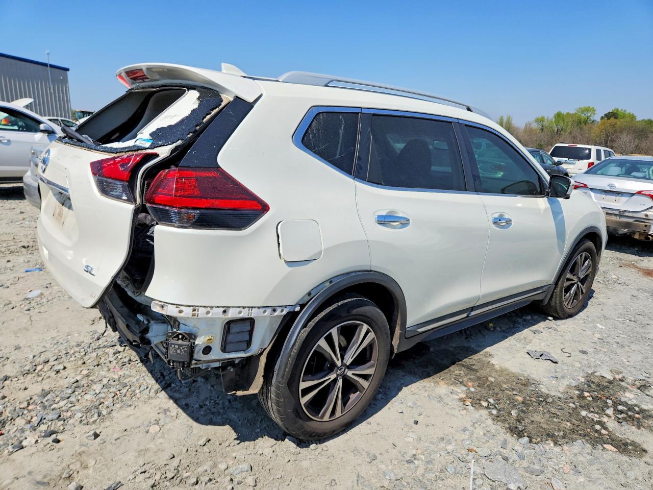 2017 NISSAN ROGUE SL photo 7