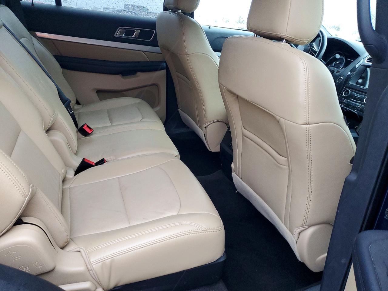 2017 FORD EXPLORER XLT photo 21