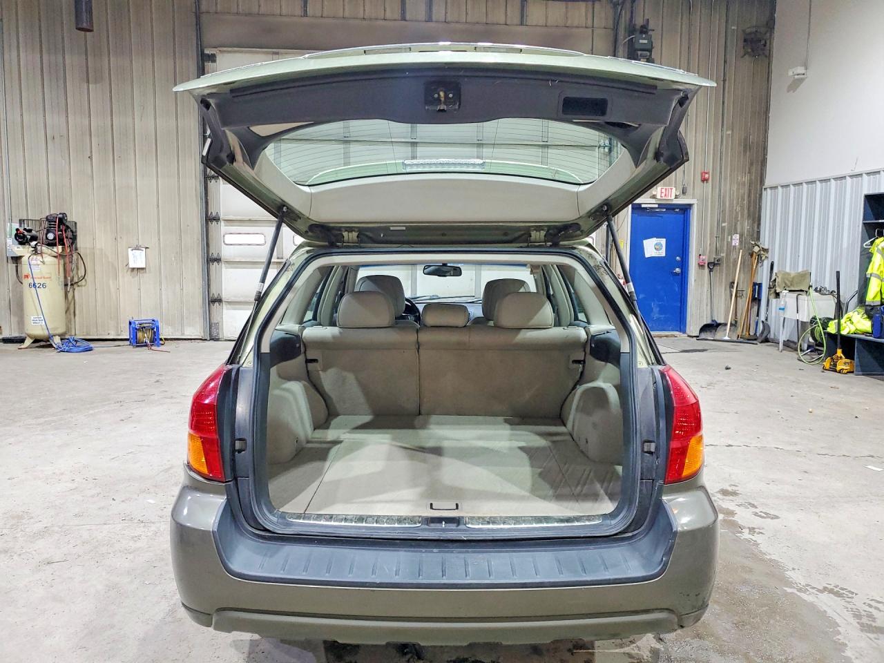 2006 SUBARU OUTBACK OUTBACK 3.0R LL BEAN photo 11