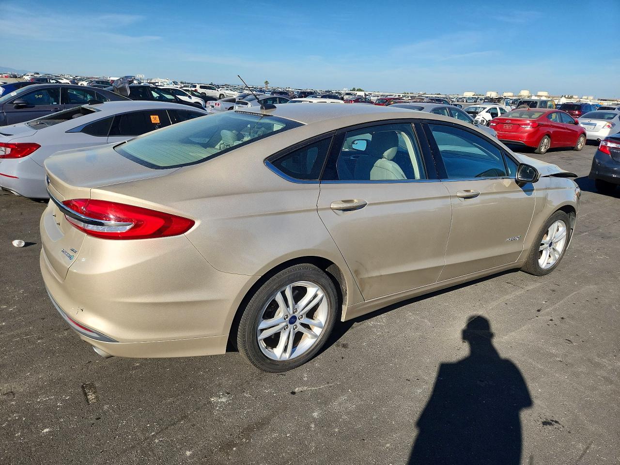2018 FORD FUSION SE HYBRID photo 3