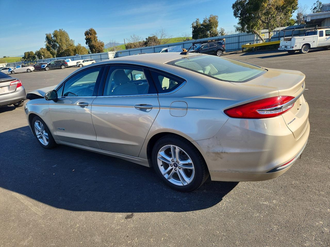 2018 FORD FUSION SE HYBRID photo 2